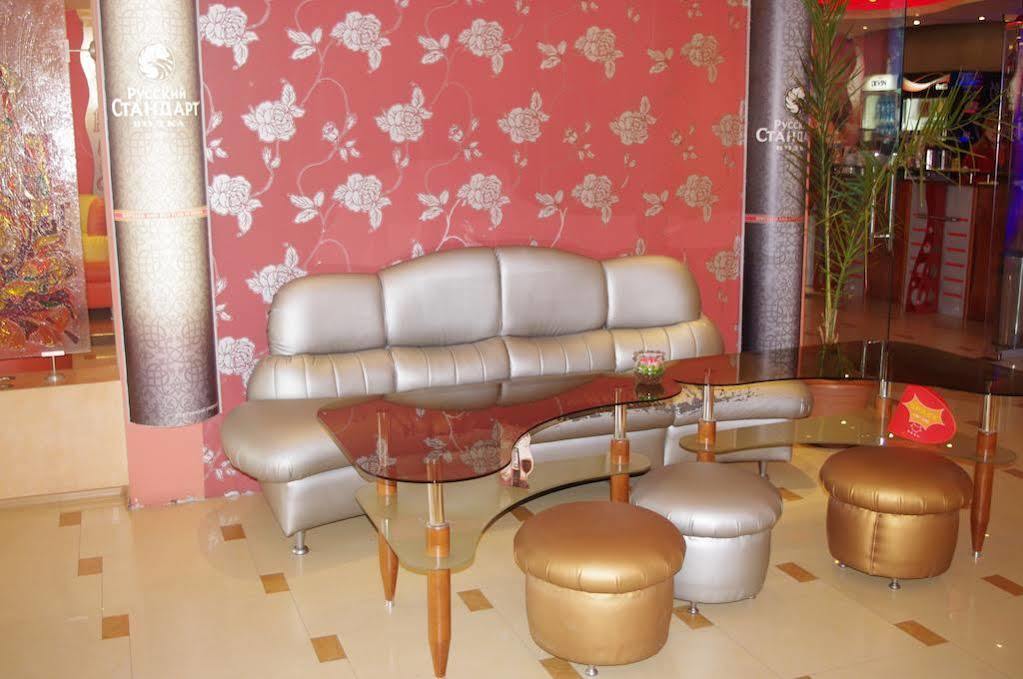 Hotel Tundzha - Renovated! Yambol Bagian luar foto